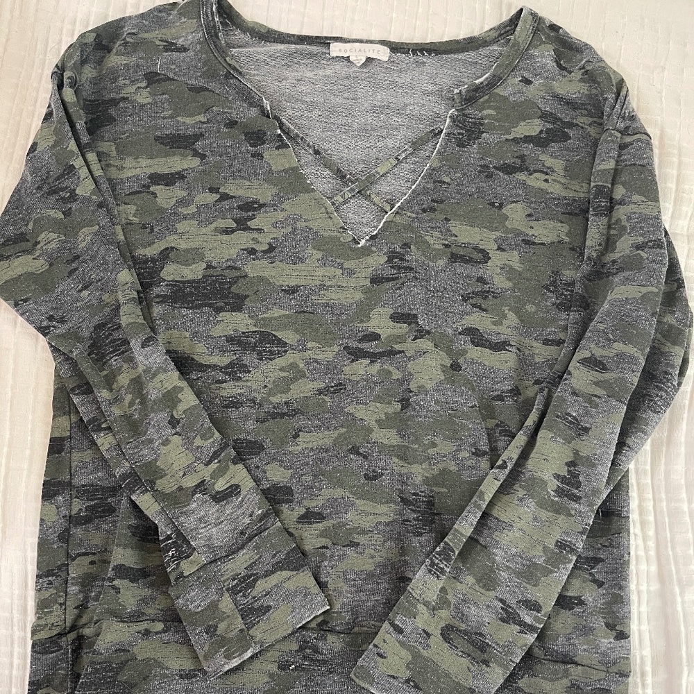 Socialite Camo Criss Cross